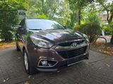 Hyundai ix35 Premium AWD*AUTOMATIK * - Hyundai ix35 Gebrauchtwagen in Duisburg