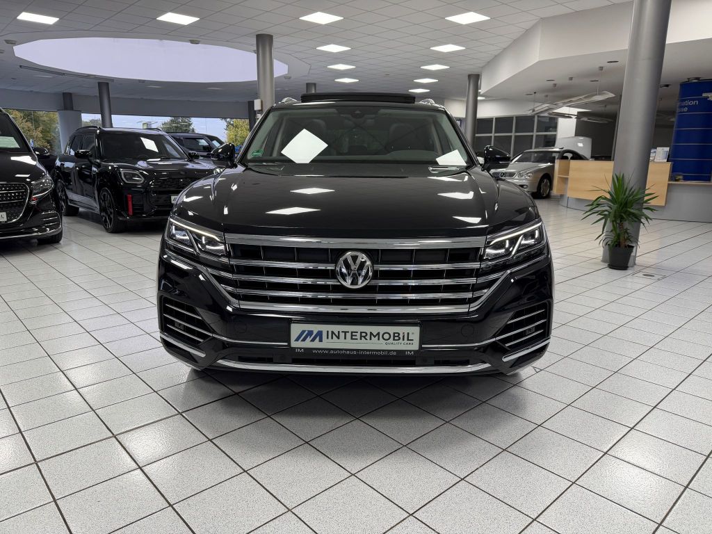Volkswagen Touareg 3.0 TDI Elegance 4M*STHZG*PANO*LUFTFEDE.