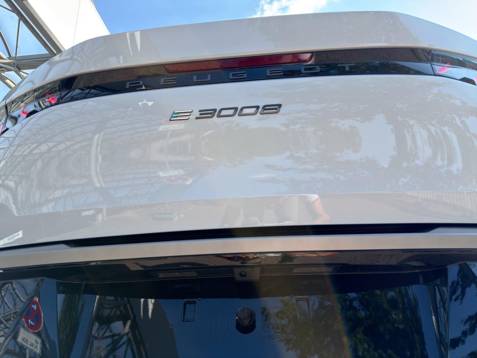 Peugeot 3008 GT 210 Kam.+KeyLess+LED+Navi