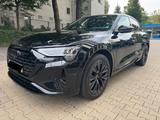 Audi Q8 Sportback e-tron 50 quattro advanced - Audi Q8 Sportback Gebrauchtwagen
