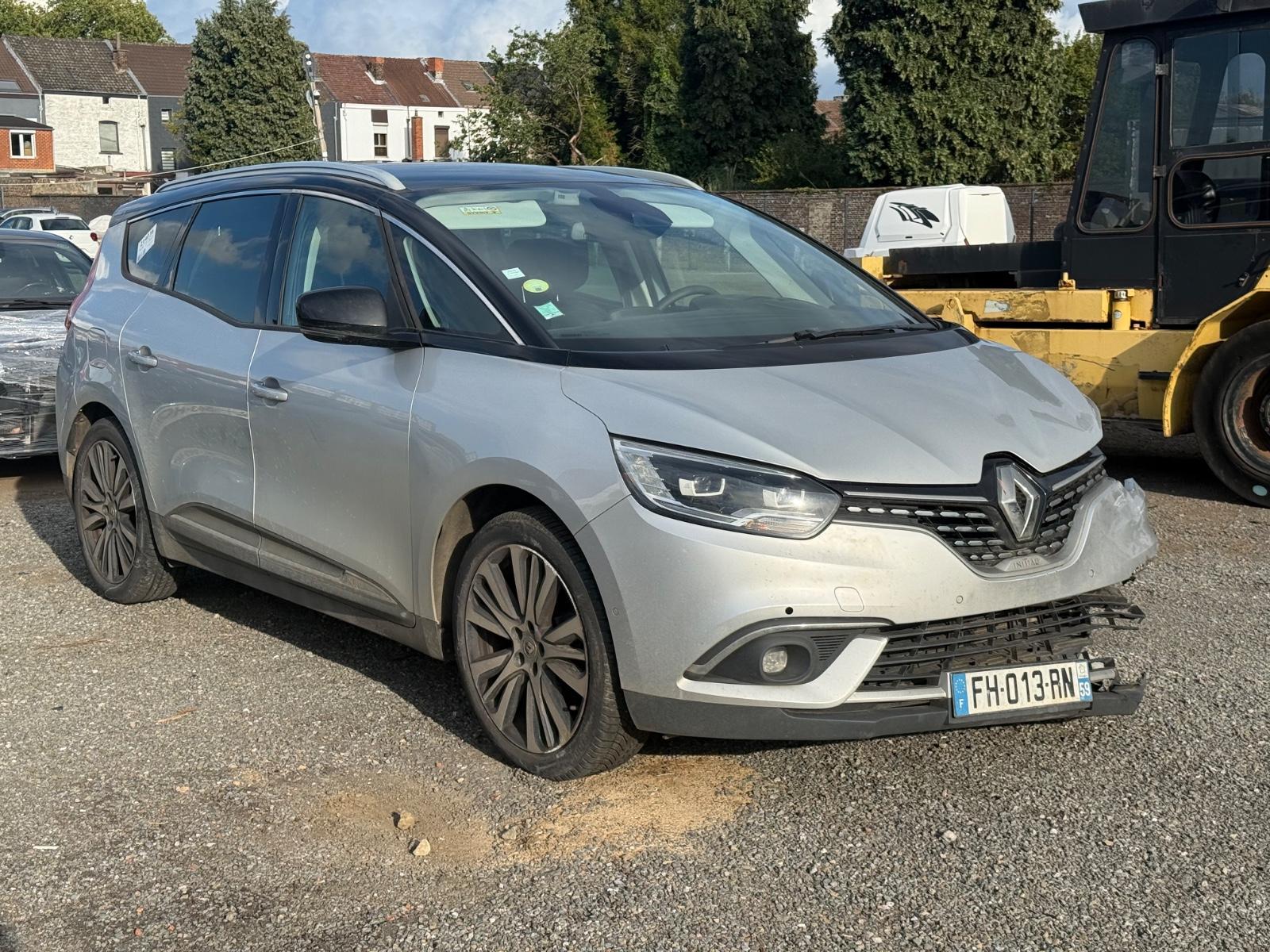 Renault Grand Scenic BLUE dCi 150 initial Paris 7seats