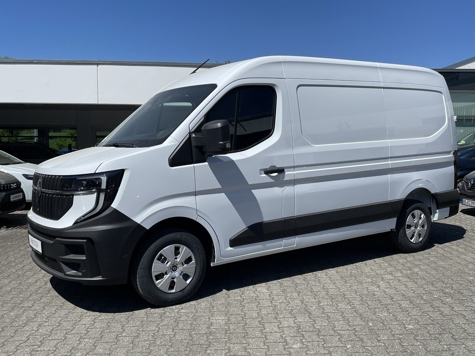 Fahrzeugabbildung Renault Master Kasten extra L2H2 3,5t DCi 150