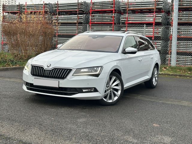 Skoda Superb Combi Style KMAERA PANO LED  VIRTUELL SzH