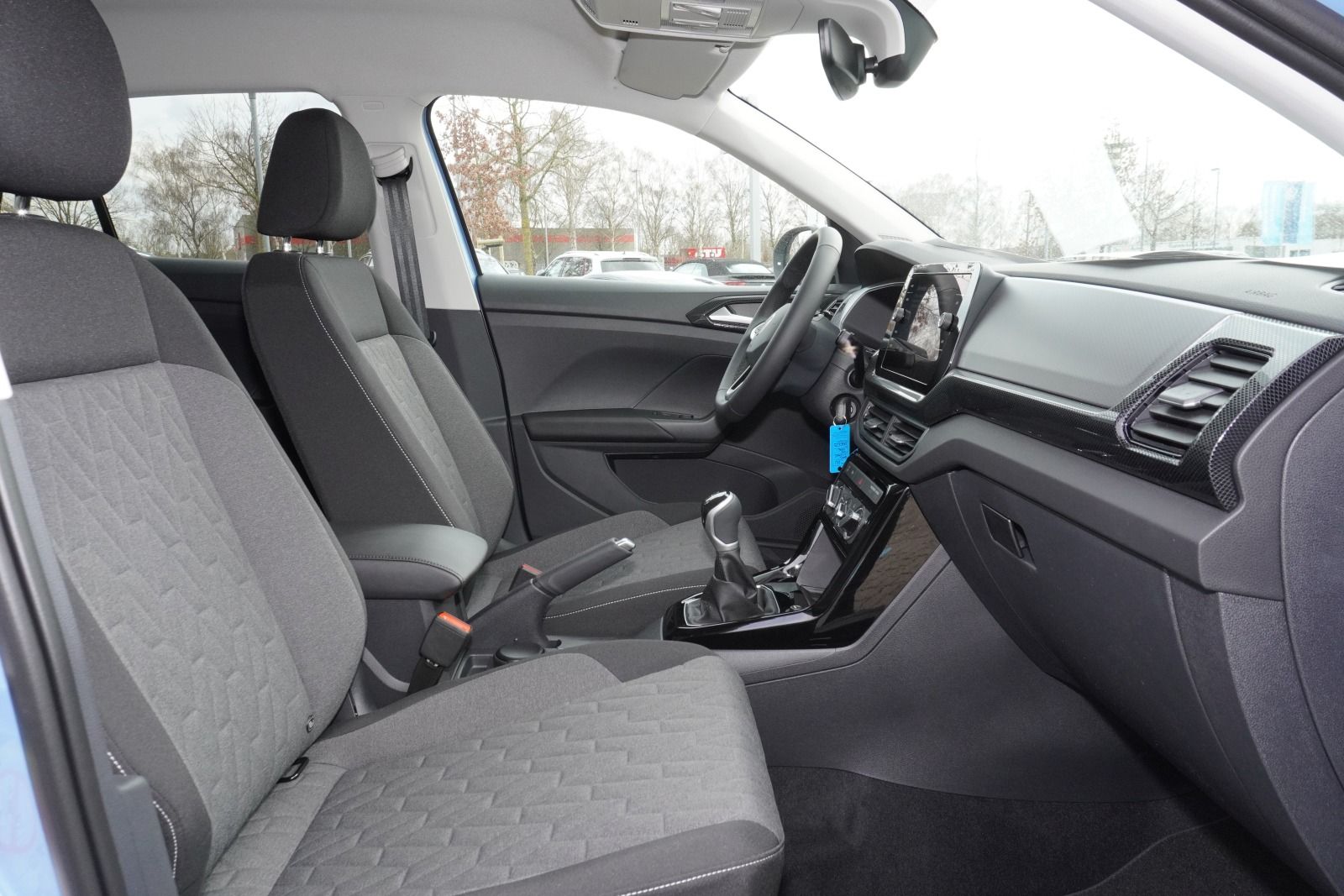 Fahrzeugabbildung Volkswagen T-Cross Life 1.0 l TSI OPF 85 kW (115 PS) 6-Gang