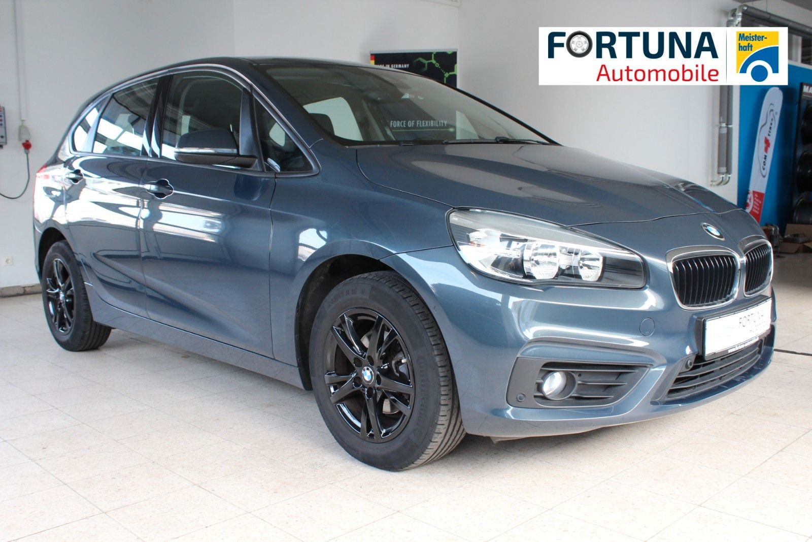 BMW 216i AT Navi Sportsitze Hi-Fi CD-Laufwerk