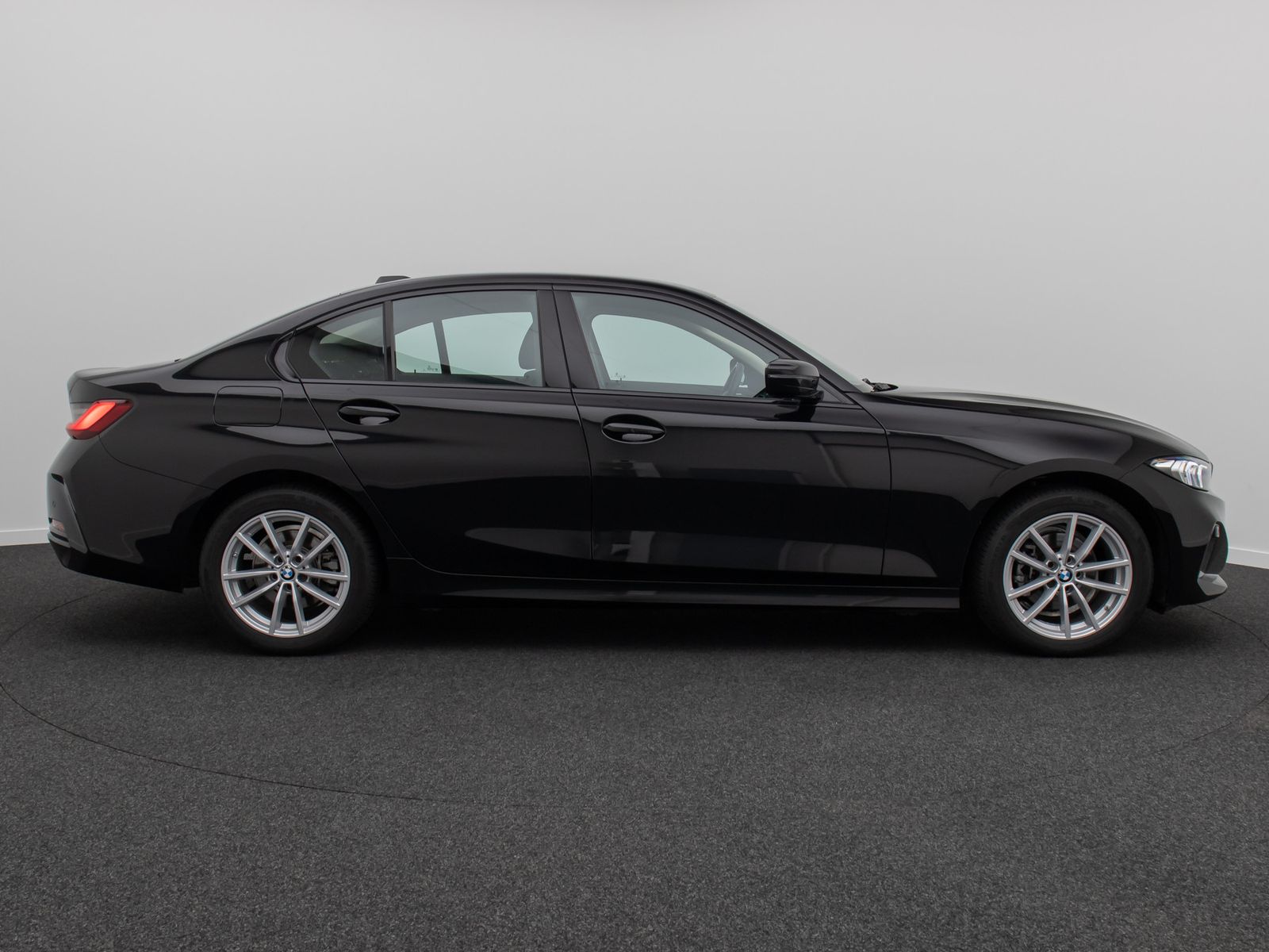 Fahrzeugabbildung BMW 318i  Widscreen PDC GeschwindigReg DAB Cockpit+