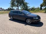Volkswagen Passat 2.0 TDI DSG 4M 125kW Highline BM Vari... - Volkswagen Passat aus 2010: Kombi