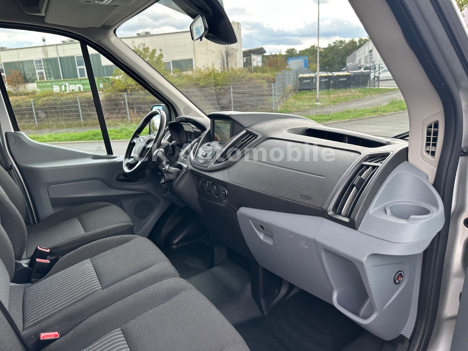 Fahrzeugabbildung Ford Transit Kasten 350 H2L3 Trend/Navi/Klima/PDC