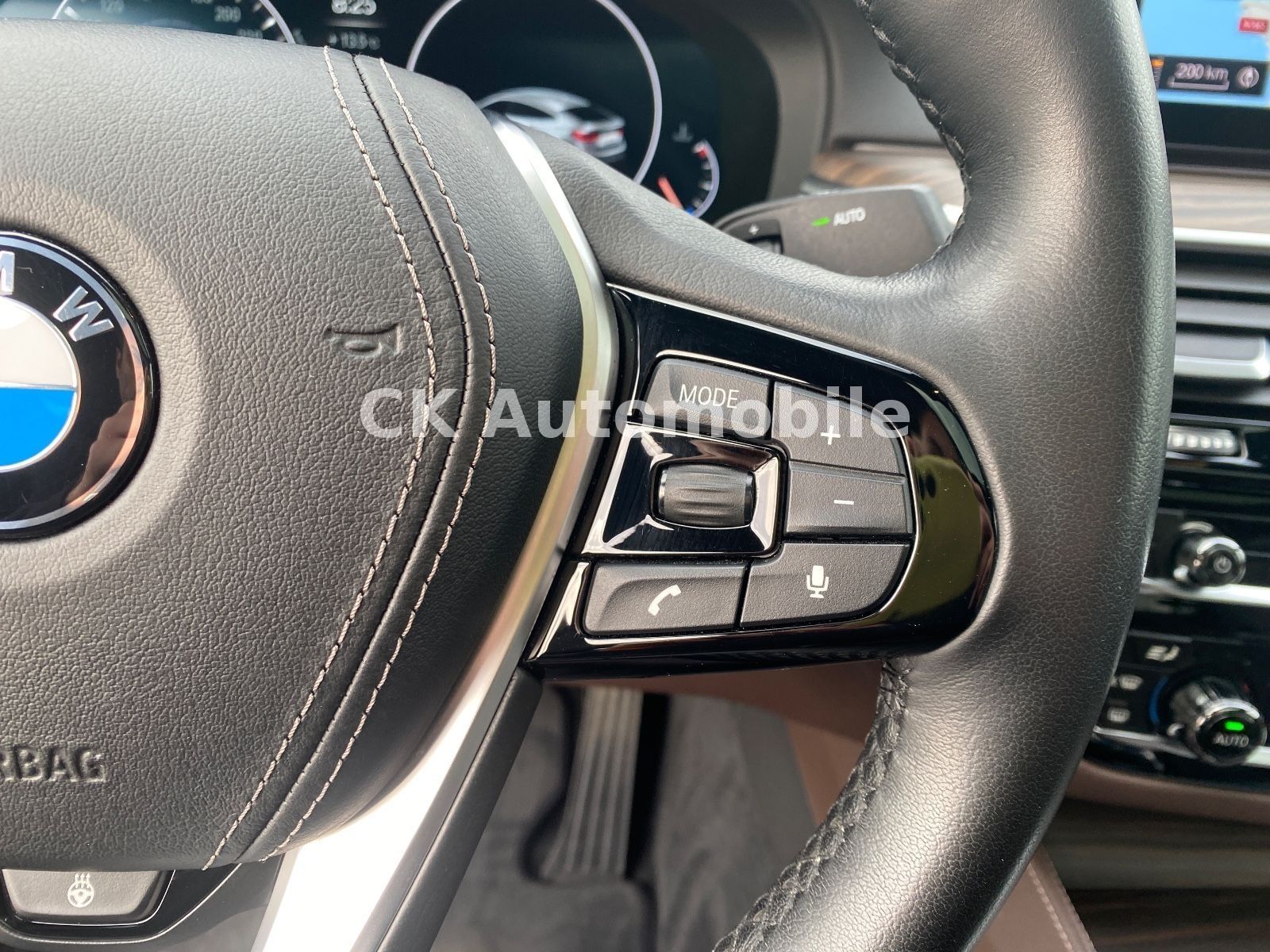 Fahrzeugabbildung BMW 640d GT xDrive Luxury Line/Navi/Head-Up/Pano/LED