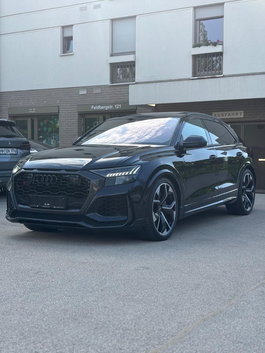 Audi RSQ8 4.0 TFSI /Full Carbon/B&O/Massage/Capristo