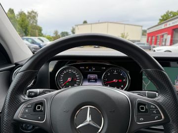Mercedes-Benz E 350 4Matic Avant.+Allterain+ILS+Kamera+Distr.