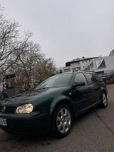 Volkswagen Golf 4 Top Zustand - Volkswagen Golf aus 2001: Kombi