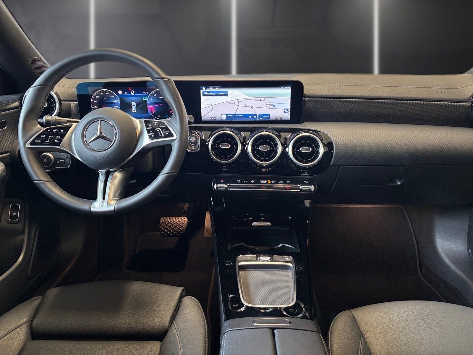 Fahrzeugabbildung Mercedes-Benz CLA 180 Progresive*Totwinkel*LED*Kamera*Sportsi*