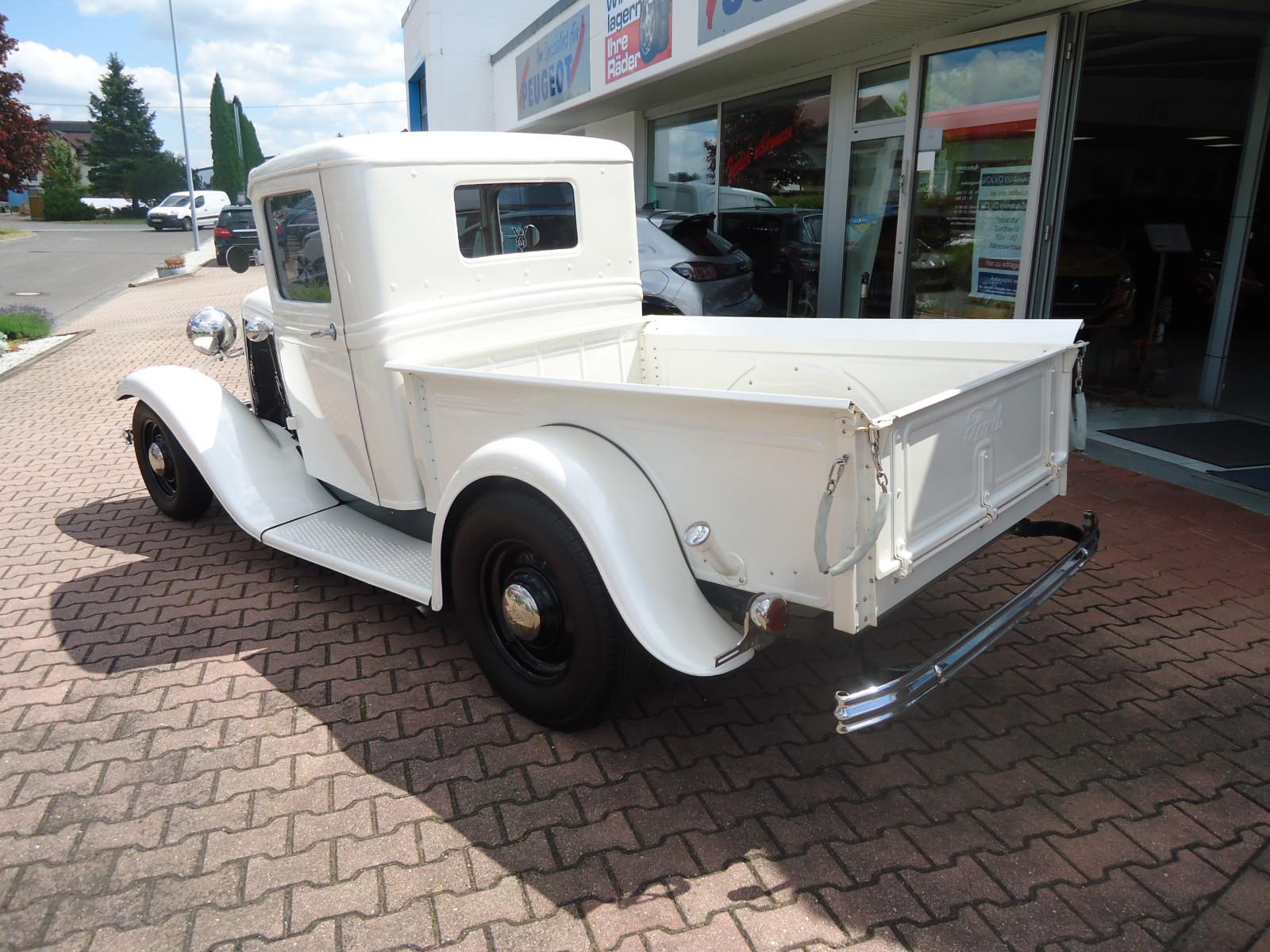 Ford Pickup Flathead V8 Hot Rod