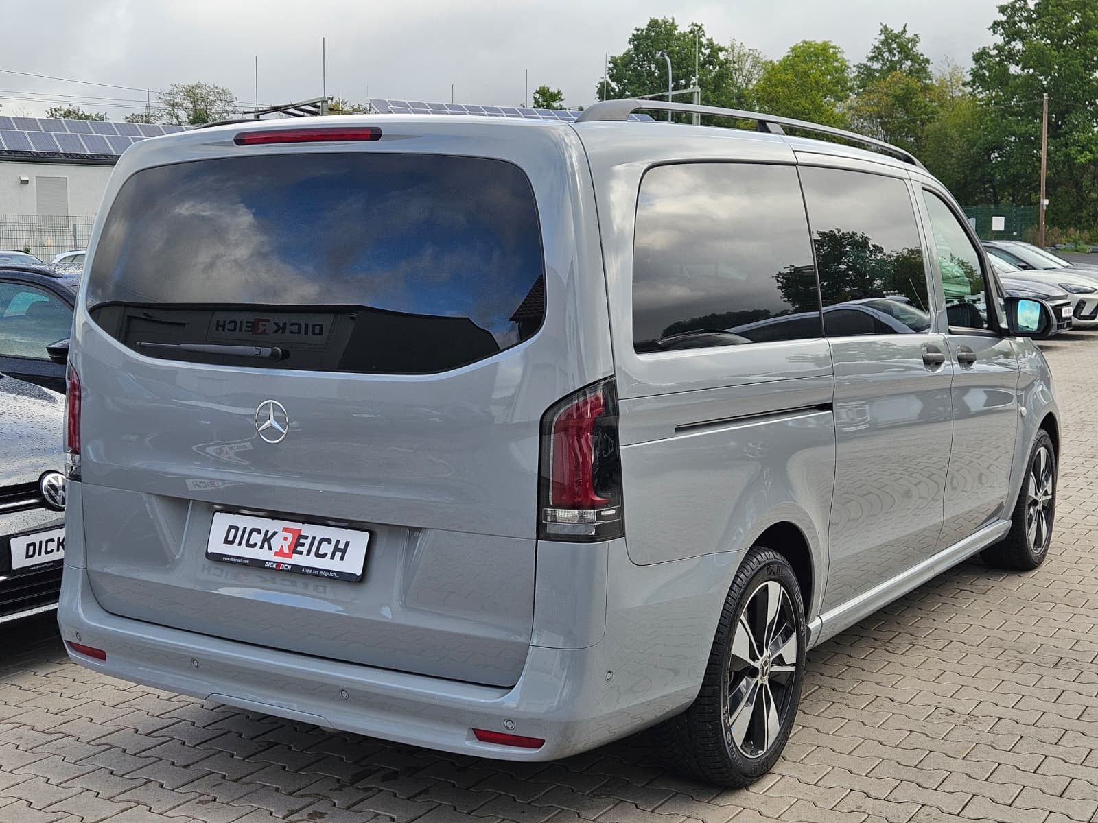 Fahrzeugabbildung Mercedes-Benz Vito 119 Tourer lang SELECT Sport LED*LEDER*AHK