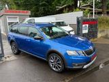 Skoda Octavia Scout 4x4 DSG / Navi / LM 18" Kamera - Skoda Octavia: Scout