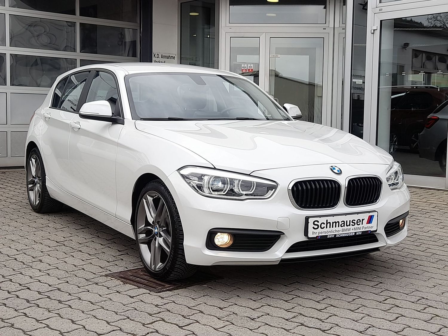 BMW 116 i Advantage,LED,NAVI,AHK,PDC,SHZ