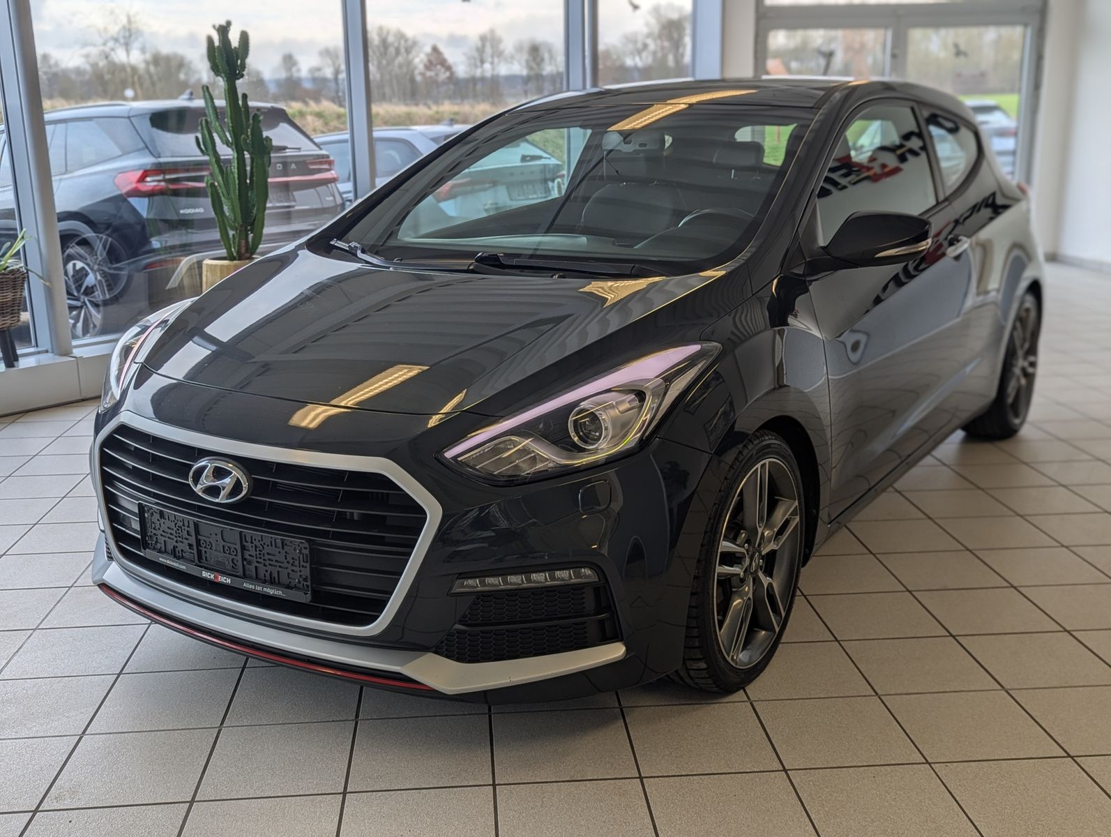 HYUNDAI i30 1.6 TGDI Turbo Navi Kamera T-Leder 18" - Image 3