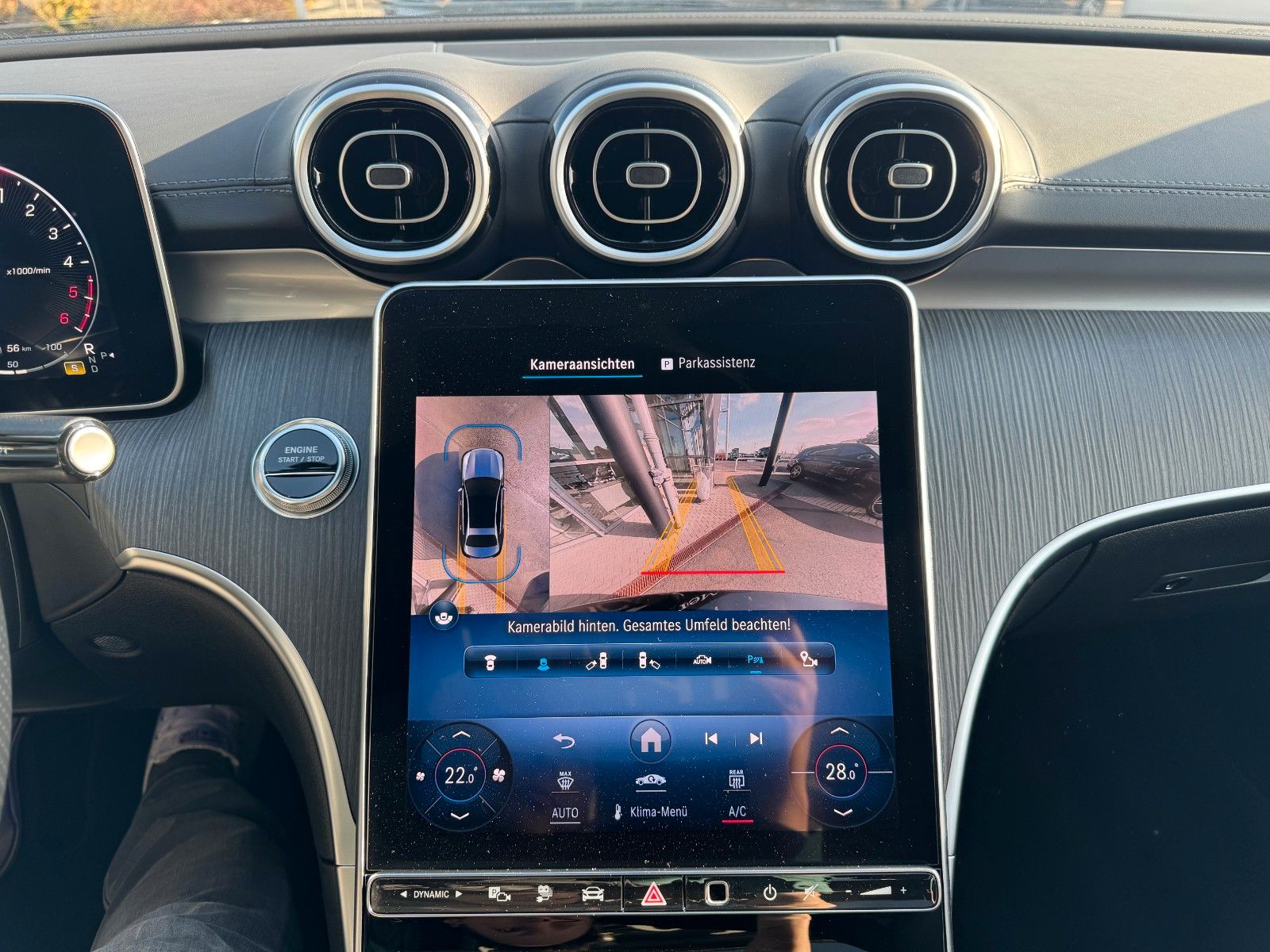 Fahrzeugabbildung Mercedes-Benz C 300de AMG+Pano+Memory+360