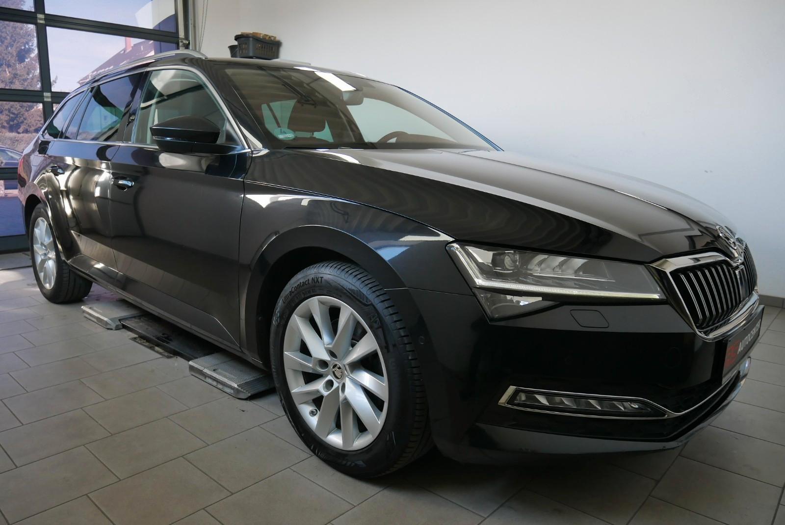 Skoda Superb Combi Style 4x4 Virtual LED ACC AHK CAM