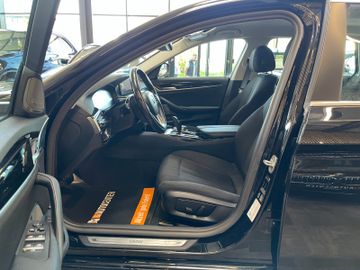 BMW 520 Touring 520 d *1.HAND*HUD*NAVI*KAM*LED*AHK*