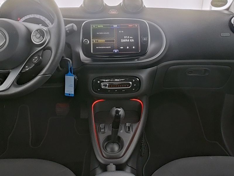 Fahrzeugabbildung Smart EQ PASSION*WINTER-PAKET*GJR*22KW*LED*KAMERA