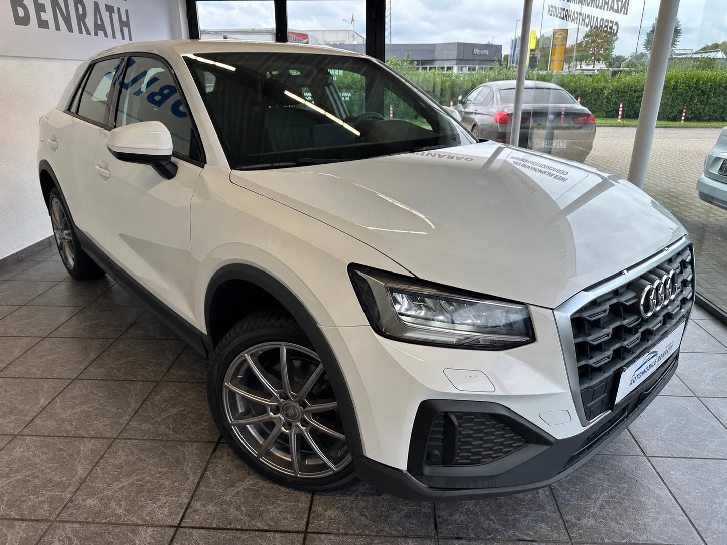 Audi Q2 30 TDI LED*KEYLESS*CARPLAY*SCHECKHEFT*18-ZOLL