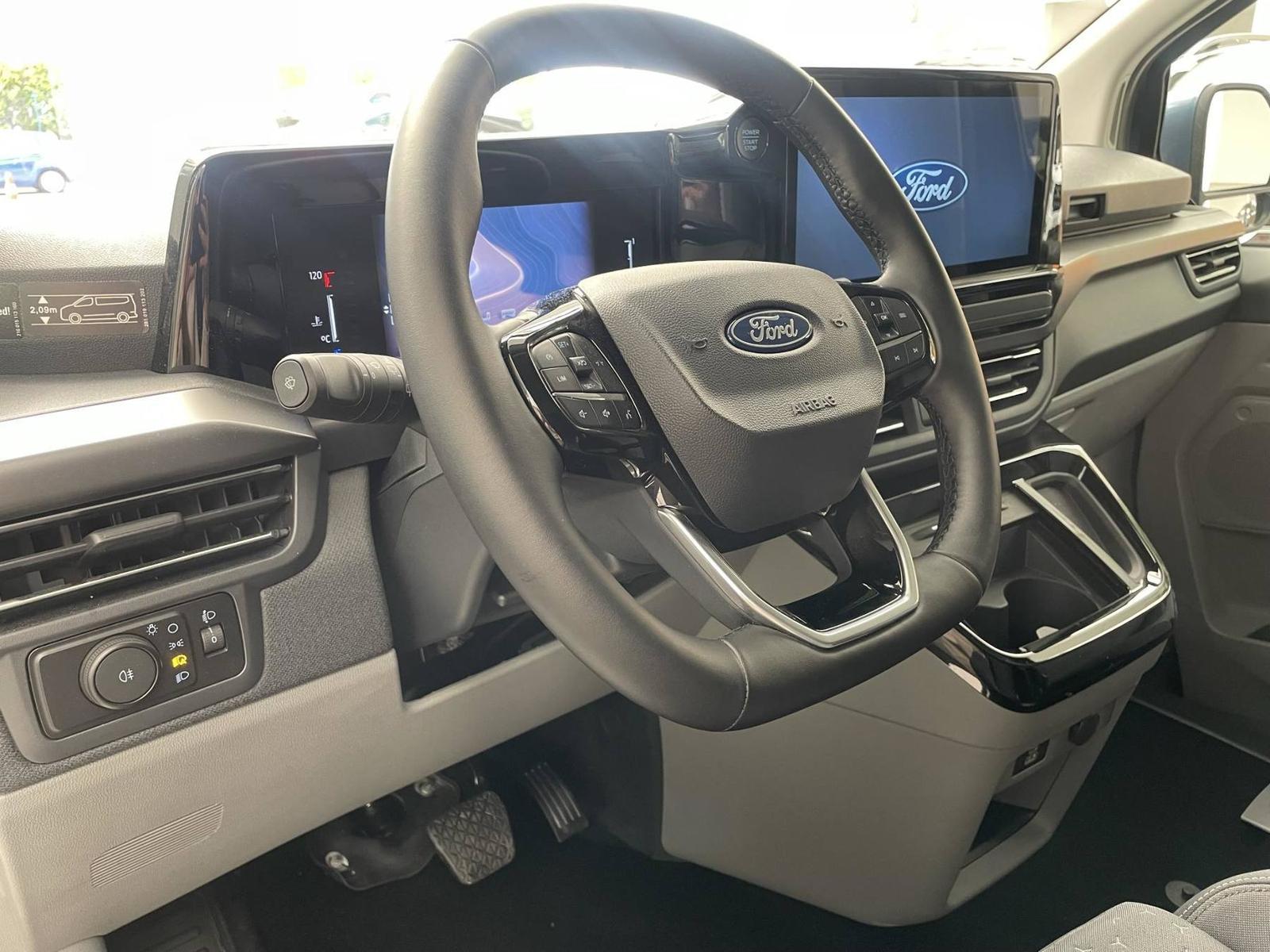 Ford Nugget Titanium *LED*Aufstelldach*RFK*