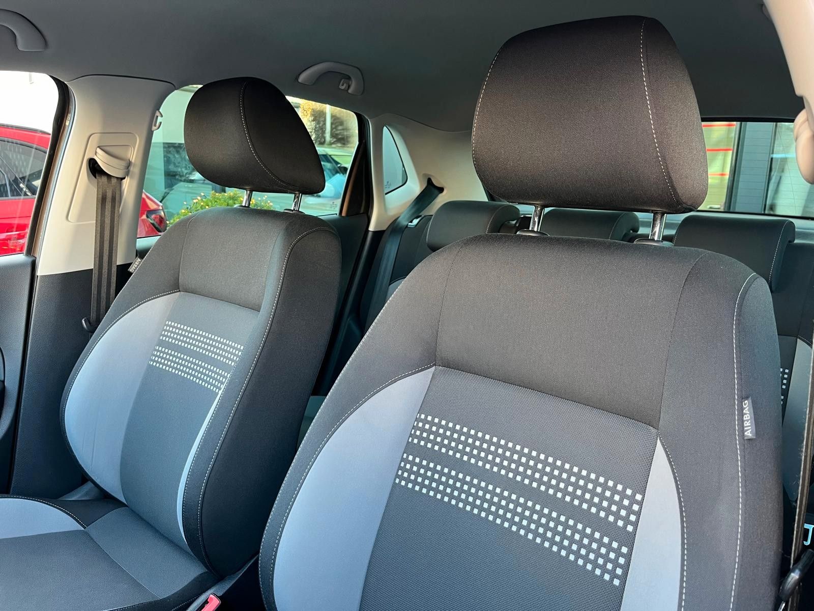 Fahrzeugabbildung Volkswagen Polo V 1.2 TSI Life*1.Hand*