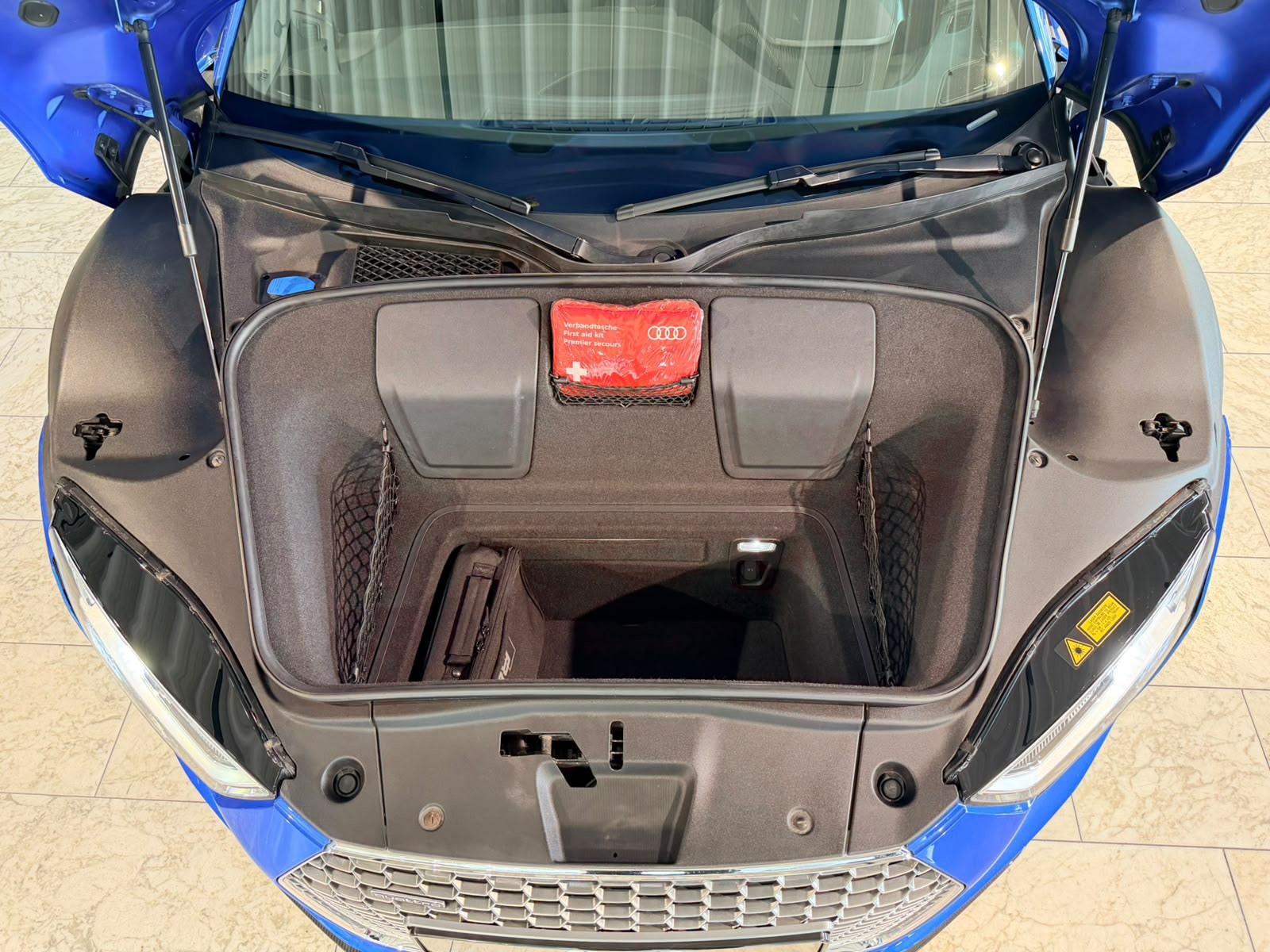 AUDI R8 COUPE 5.2 FSI V10 PLUS CARBON