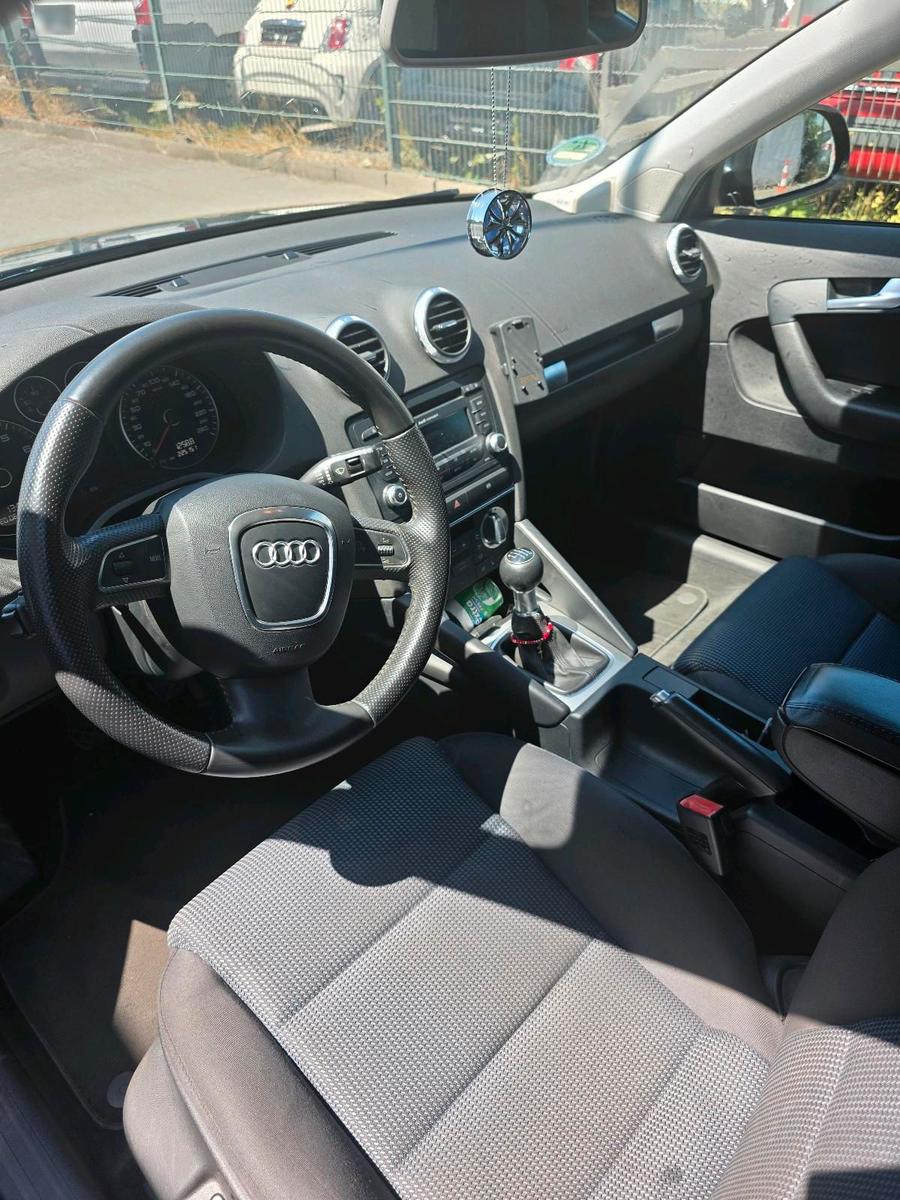 Audi A3 2009 — photo 7
