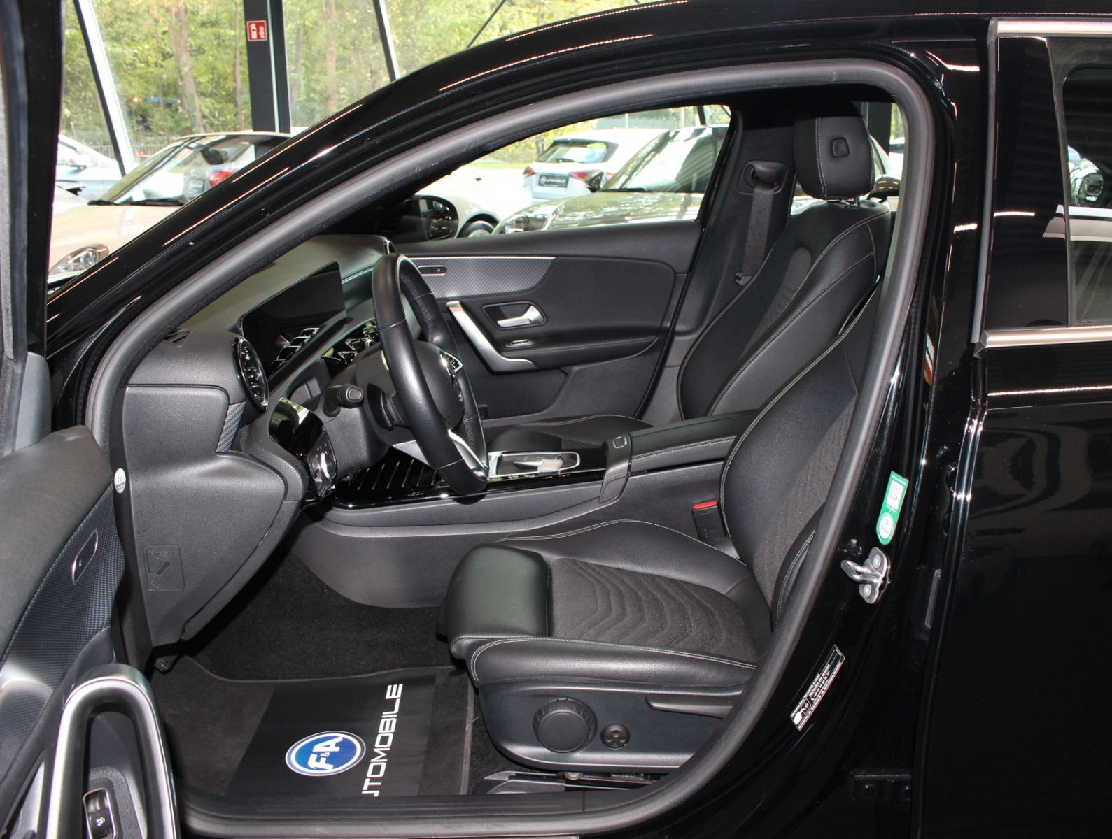 Fahrzeugabbildung Mercedes-Benz A 200 d Progressive Limousine 1. Hand*Kamera*LED