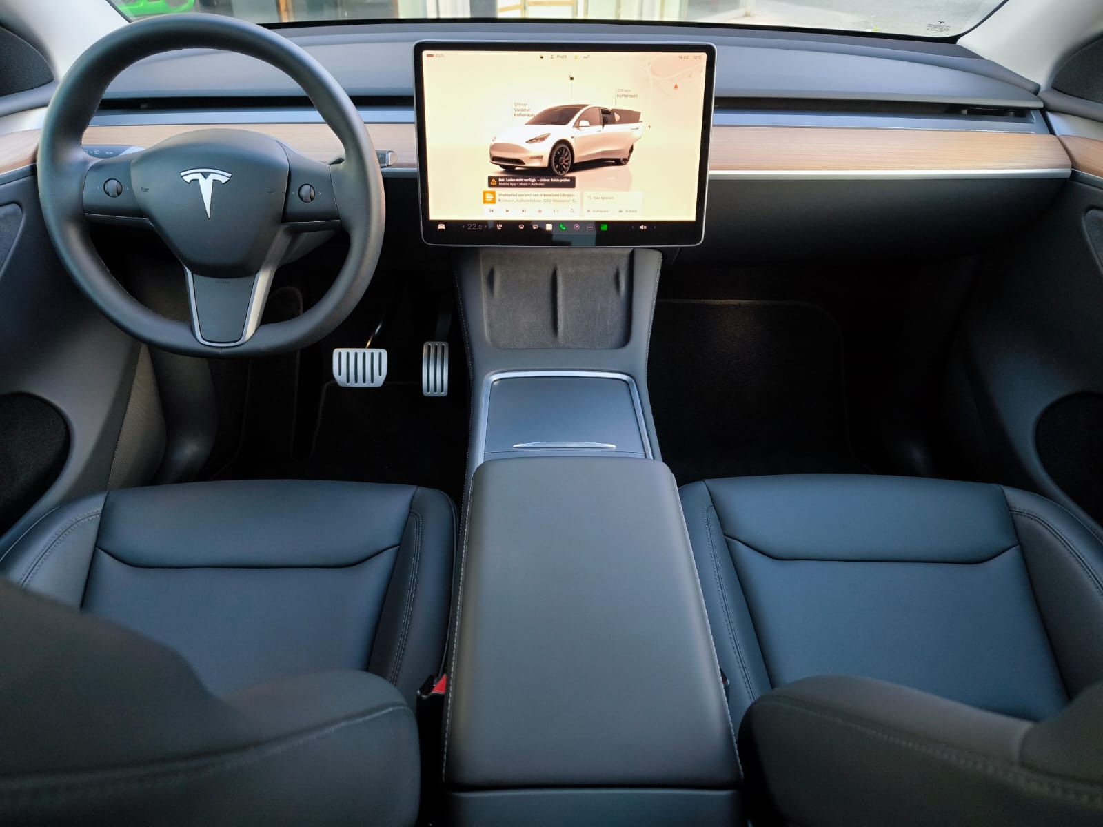 Fahrzeugabbildung Tesla Model Y PERFORM AWD PANO+NAVI+STDHZ+LED+ACC+360+