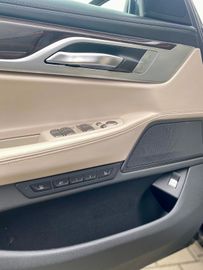 BMW 740 - 10