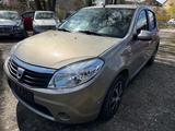 Dacia Sandero Laureate - gebrauchte Dacia Sandero aus dem Jahr 2008