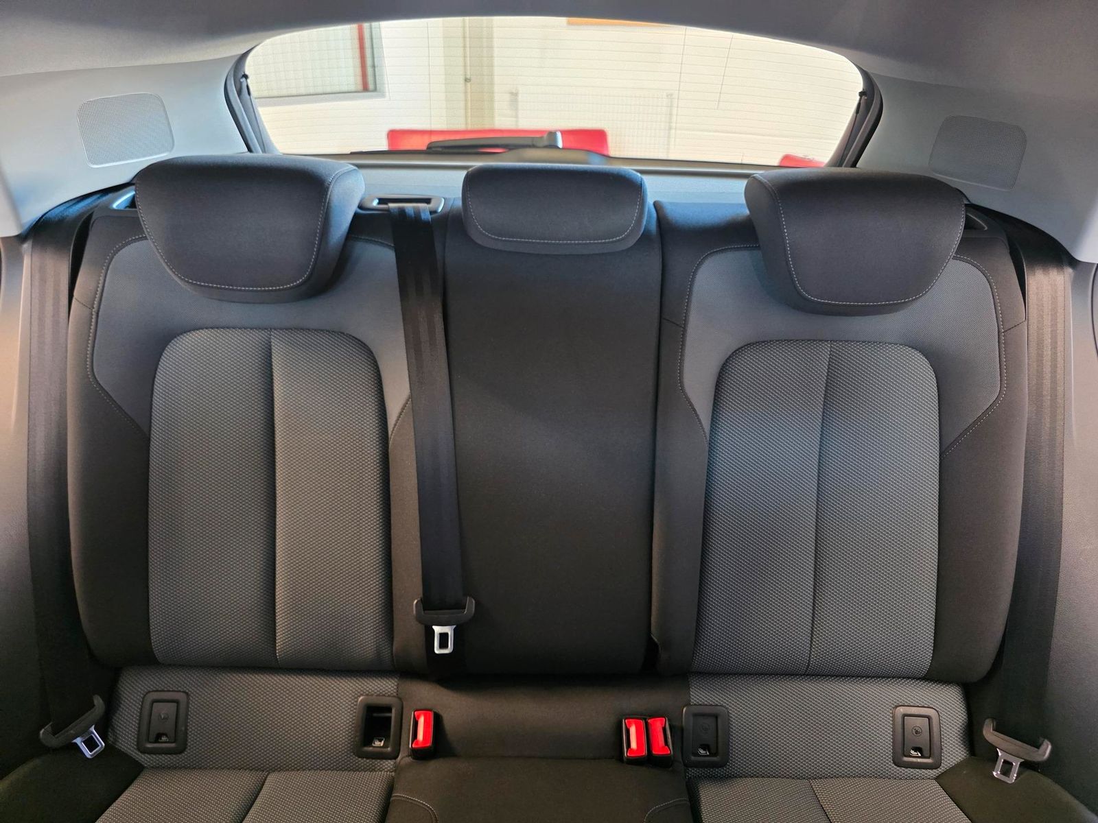 Fahrzeugabbildung Audi Automatik/Navi/LED/Ahk/31 tkm