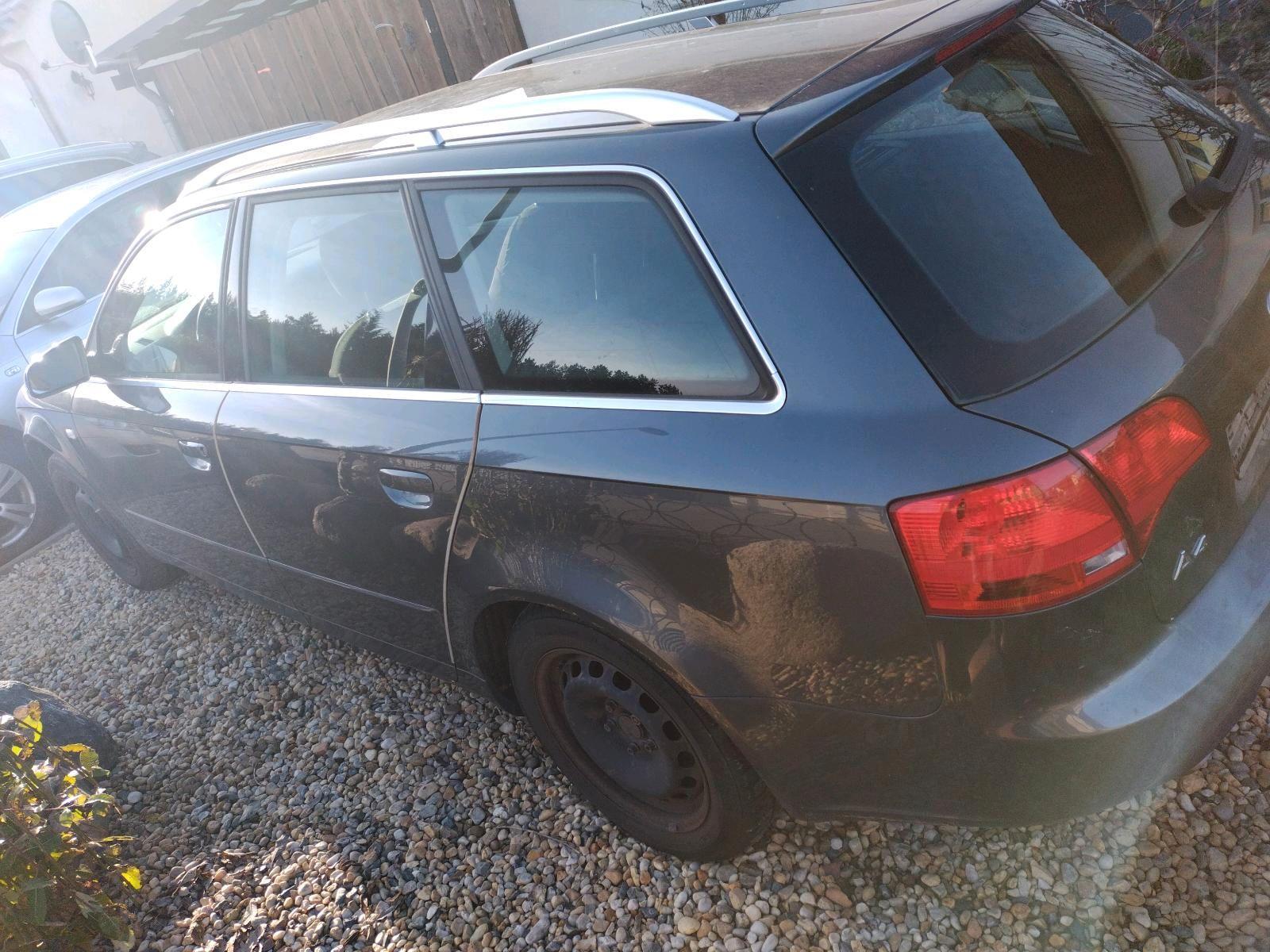 Audi A4 2004 — engine 140 HP (103kW)