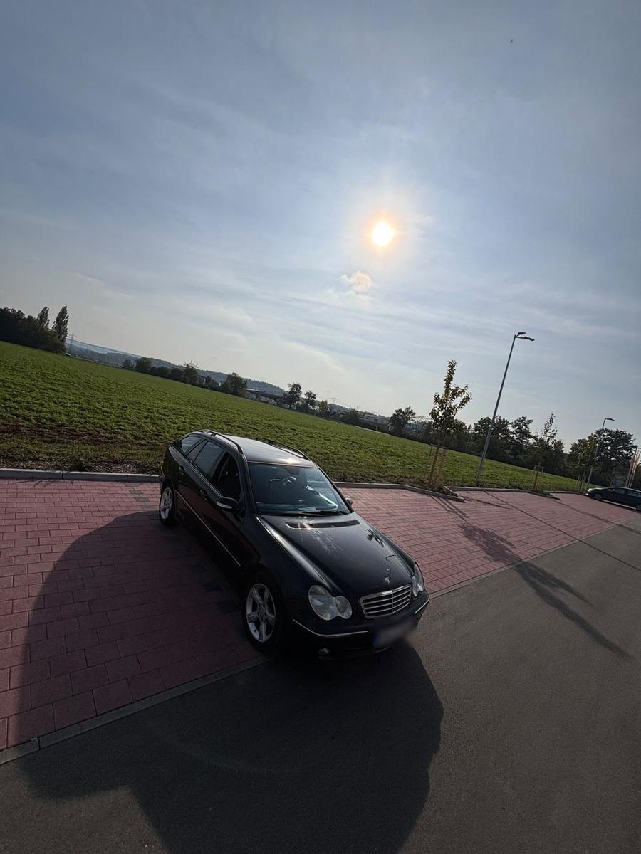 Mercedes-Benz C 220