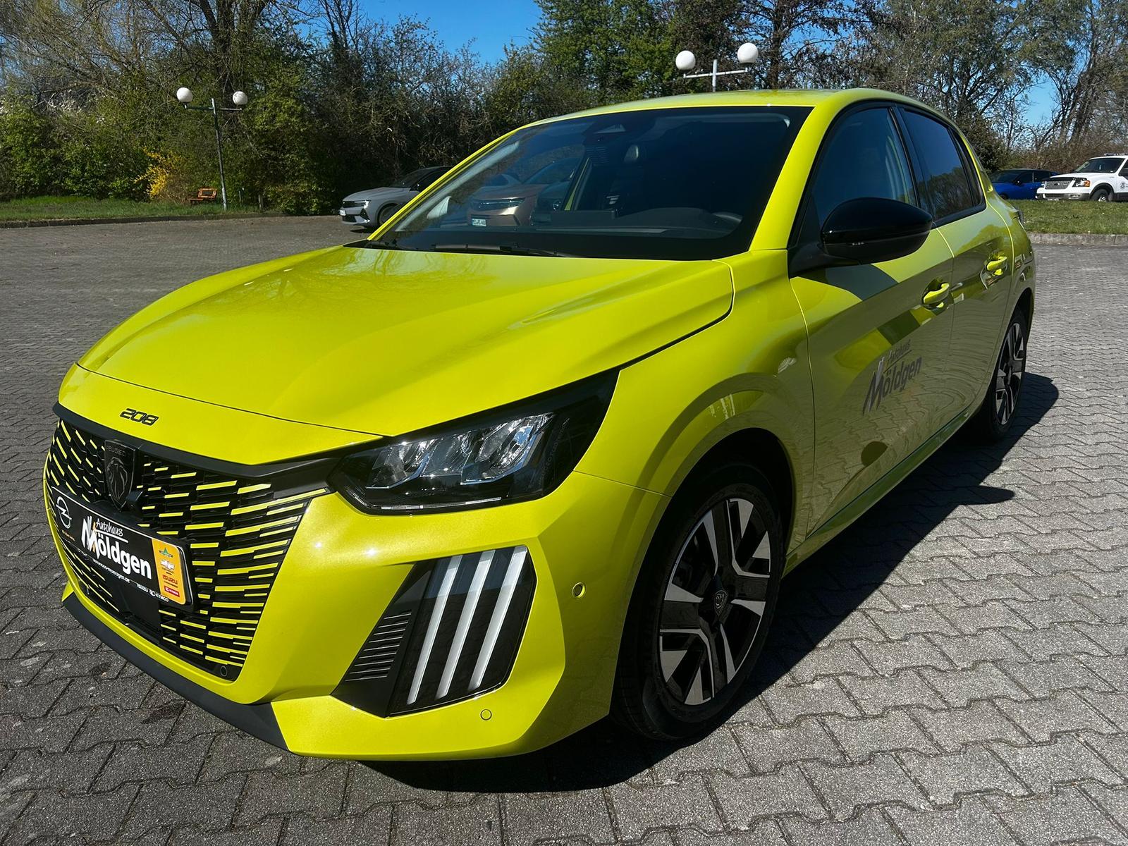 Peugeot 208 PureTech 100 Allure Navi+Drive-Paket