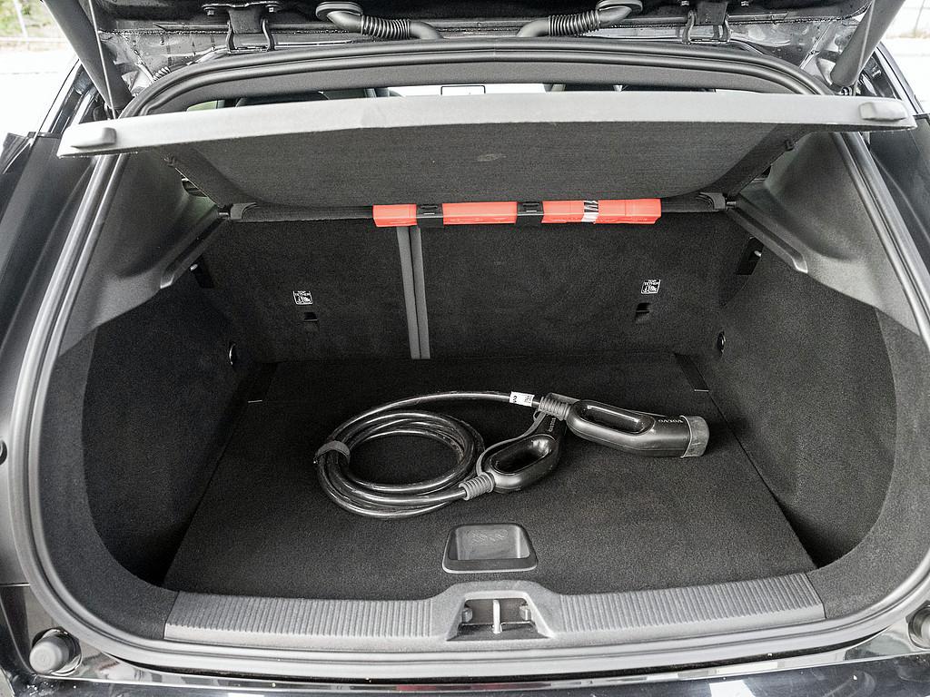 Volvo EX30 Single Motor Extended Range Plus ACC KAMERA, миниатюра 29