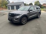 Ford Explorer ST-Line Plug-in-Hybrid 4x4 - graue Ford Explorer
