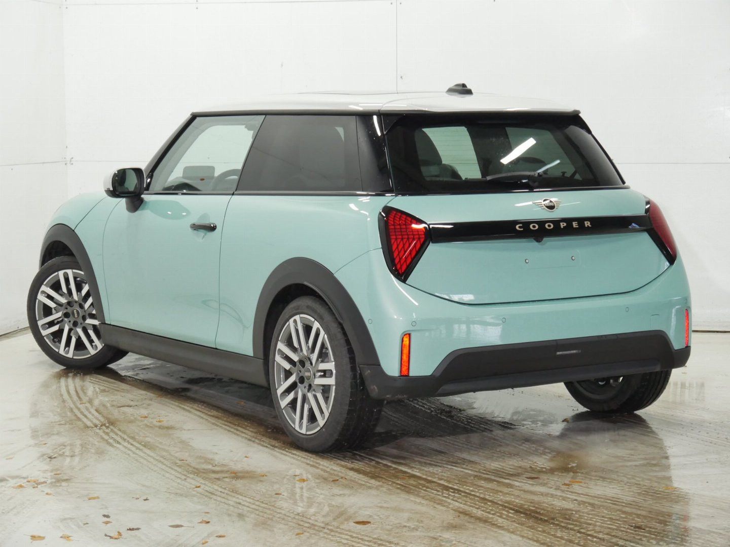 Fahrzeugabbildung MINI Cooper C Classic Trim Paket-M Pano HuD Kamera