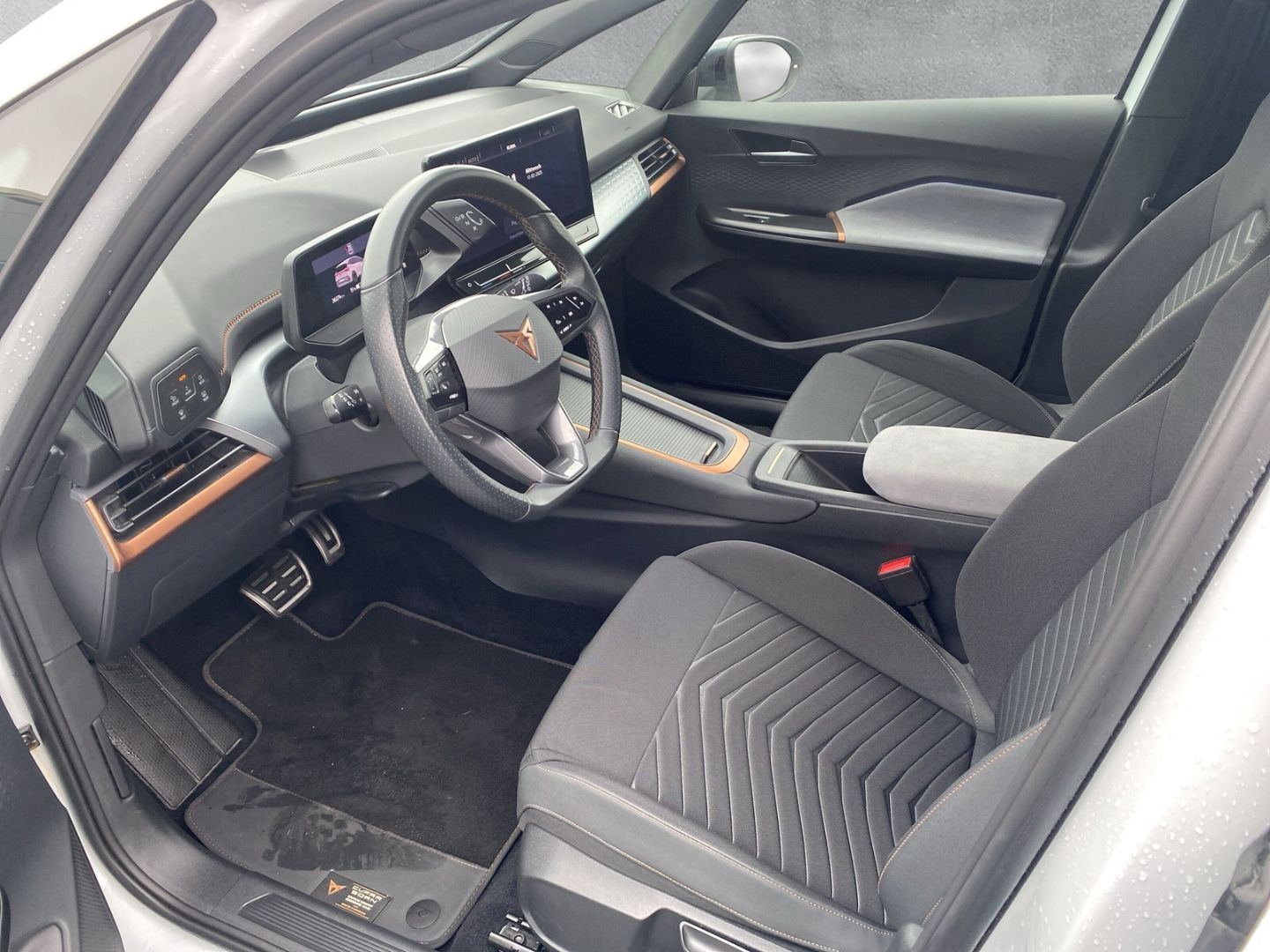 Fahrzeugabbildung CUPRA Born 150 kW*Allwetter*NAVI*SHZ*Full-Link*CAM*