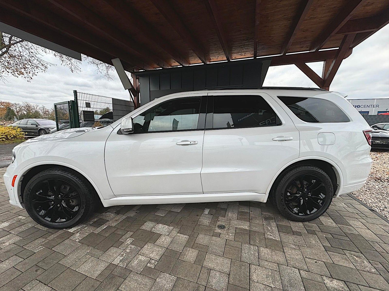Fahrzeugabbildung Dodge Durango 5.7 V8 SRT R/T 4x4 Night-Paket Modell 22