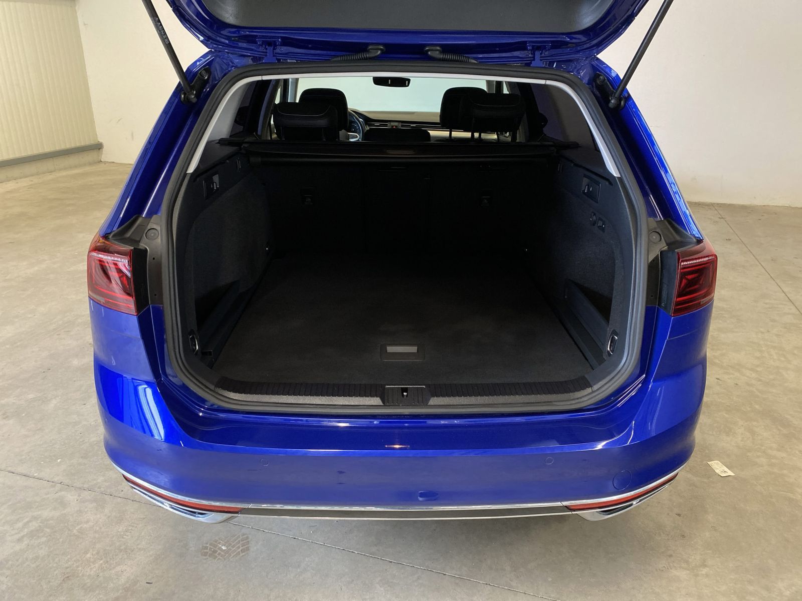 Volkswagen Passat Variant - Bild 9