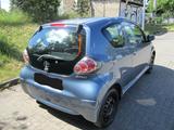 Toyota Aygo (X) 1,0-l-VVT-i CoolBlue MultiMode-Getr... - Toyota aus 2010: Aygo