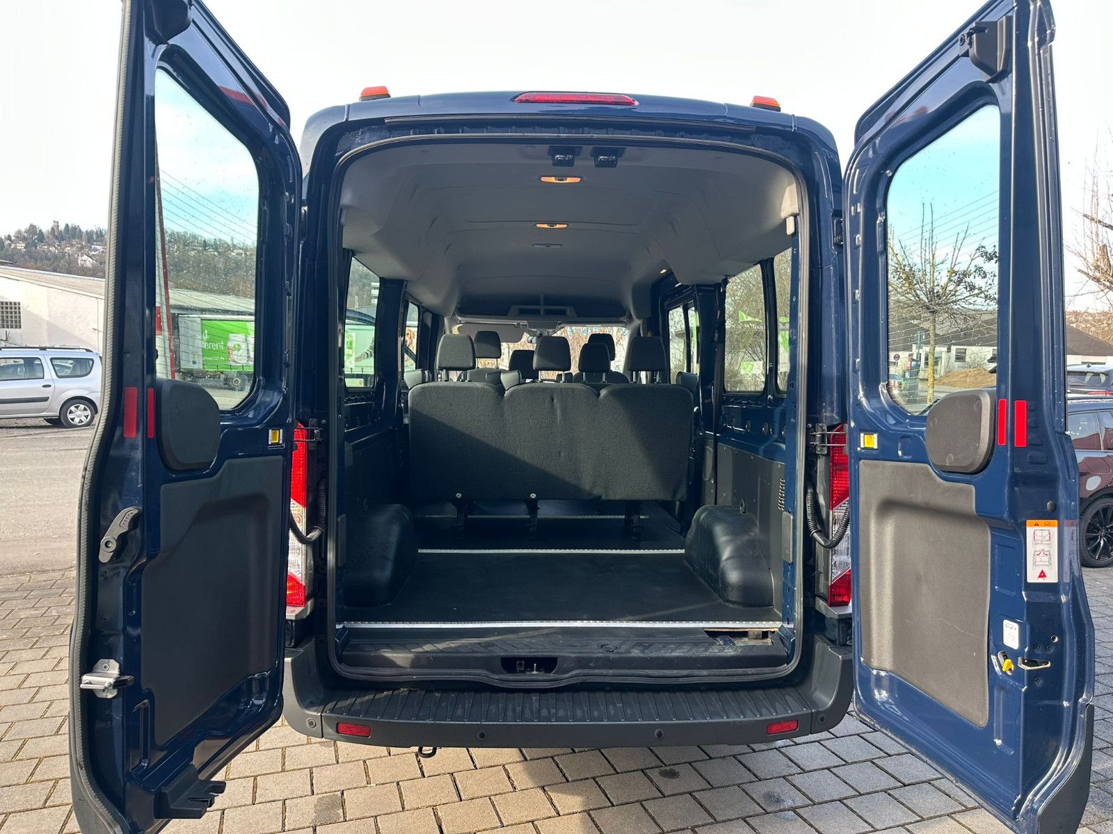 Fahrzeugabbildung Ford Transit 310 L3H2 Trend*TEMPO*KLIMA*SICHT*8-SITZE