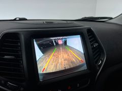 JEEP CHEROKEE / AHK / 4x4 / NUR 85.tKM / ALPINE / JEEP CHEROKEE / AHK / 4x4 / NUR 85.tKM / ALPINE /