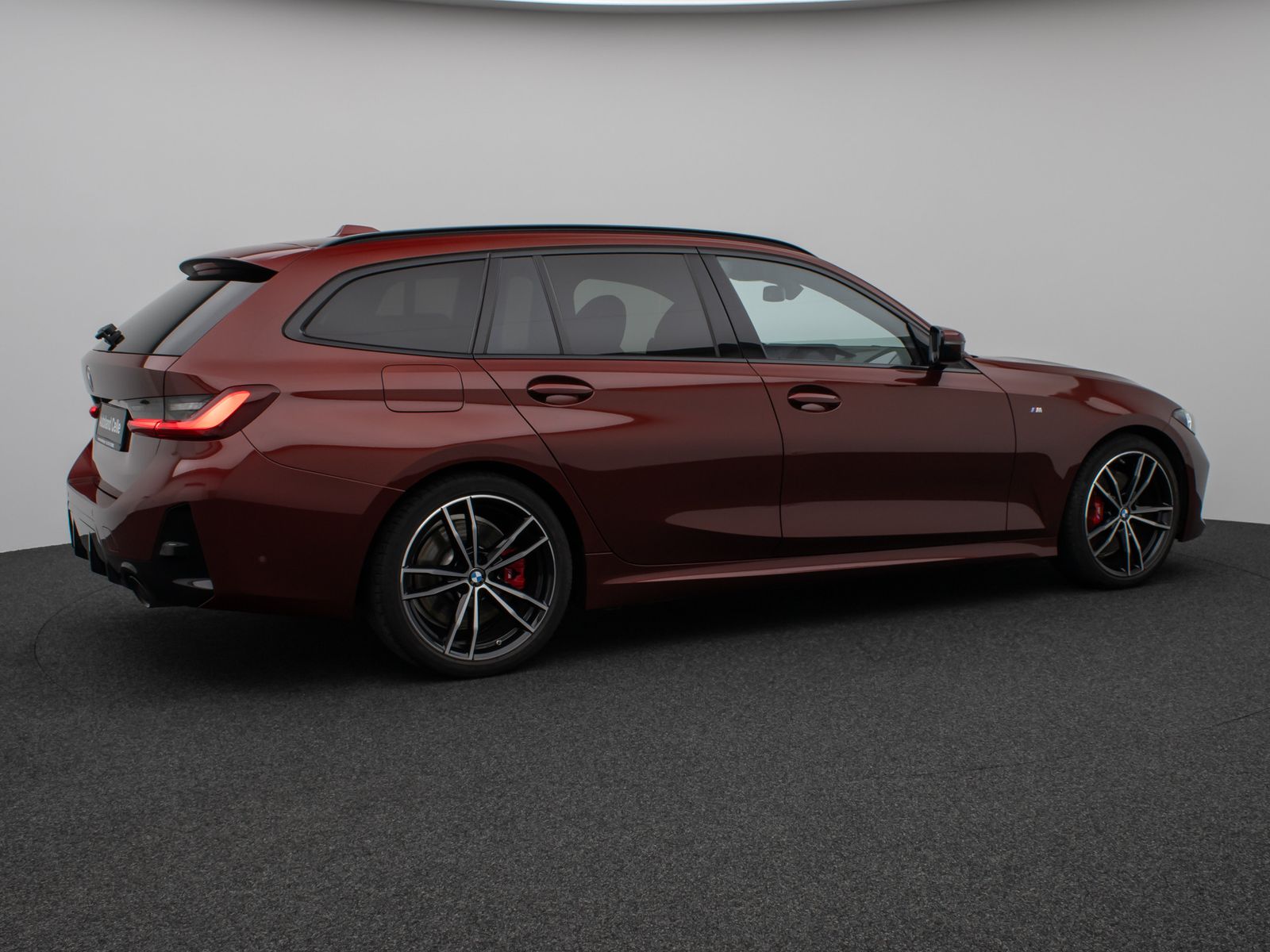 Fahrzeugabbildung BMW 320d M Sport Kamera HUD DAB H/K Komfort 19Zoll