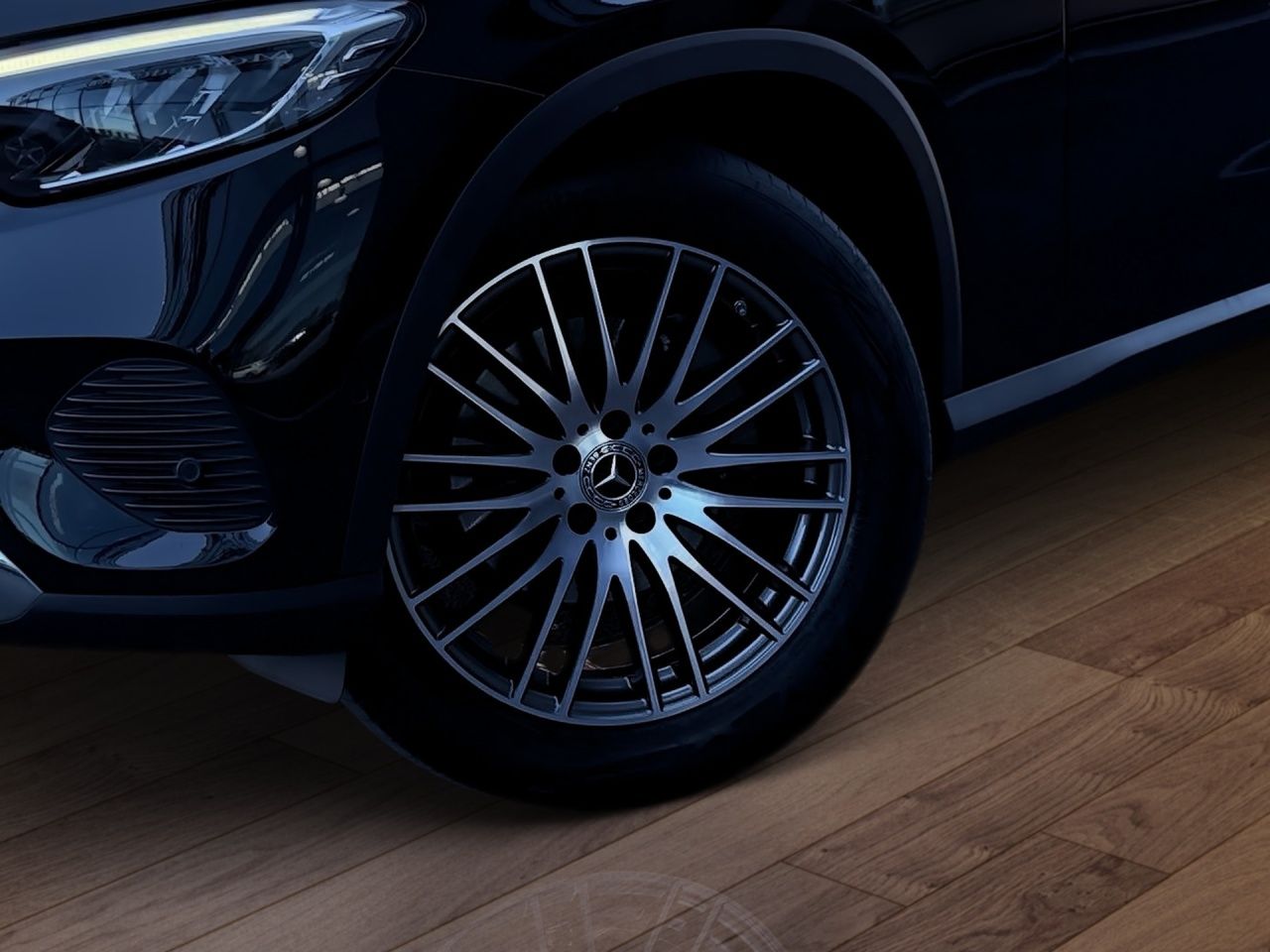 Fahrzeugabbildung Mercedes-Benz GLC 220 d 4M AVANTGARDE+AHK+MEMORY+CARPL+TOTW+